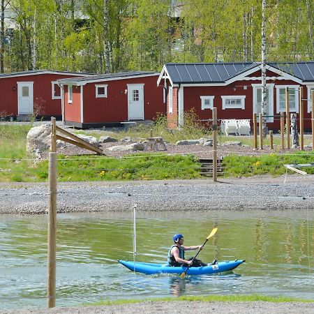 Falu Vildvattenpark Vila Falun Exterior foto